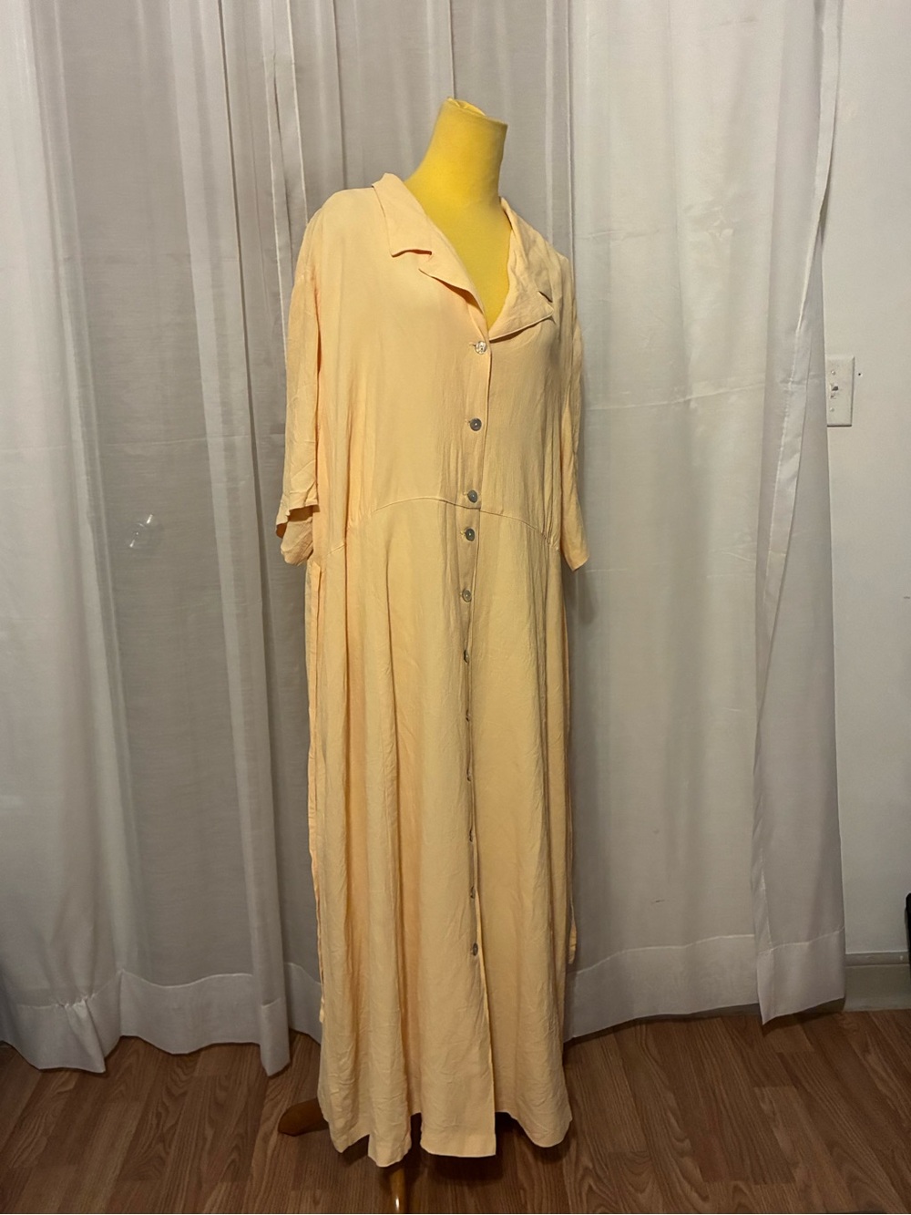 Avenue Yellow Maxi Dress Button Down Size 20 Short Sleeve - Picture 9 of 10